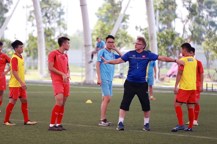 Các cầu thủ U19 Việt Nam trong chuyến tập huấn tại Qatar 2018
