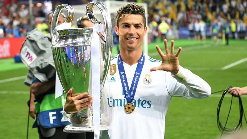 Cristiano Ronaldo và hành trình huyền thoại